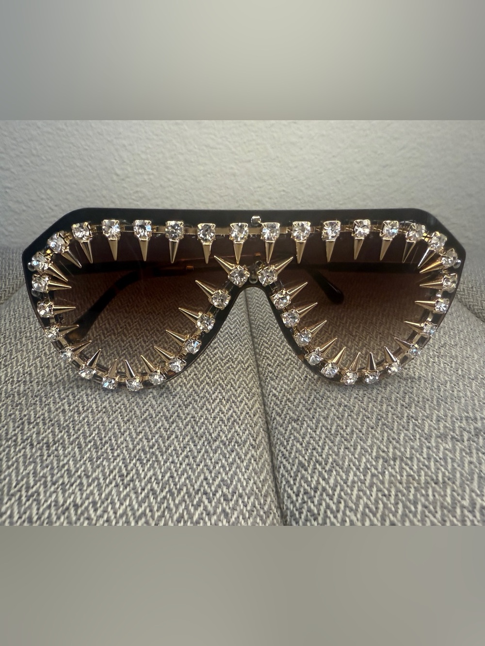 Sunglasses - Rocker Ice Fun Shades - Picture 4 of 16